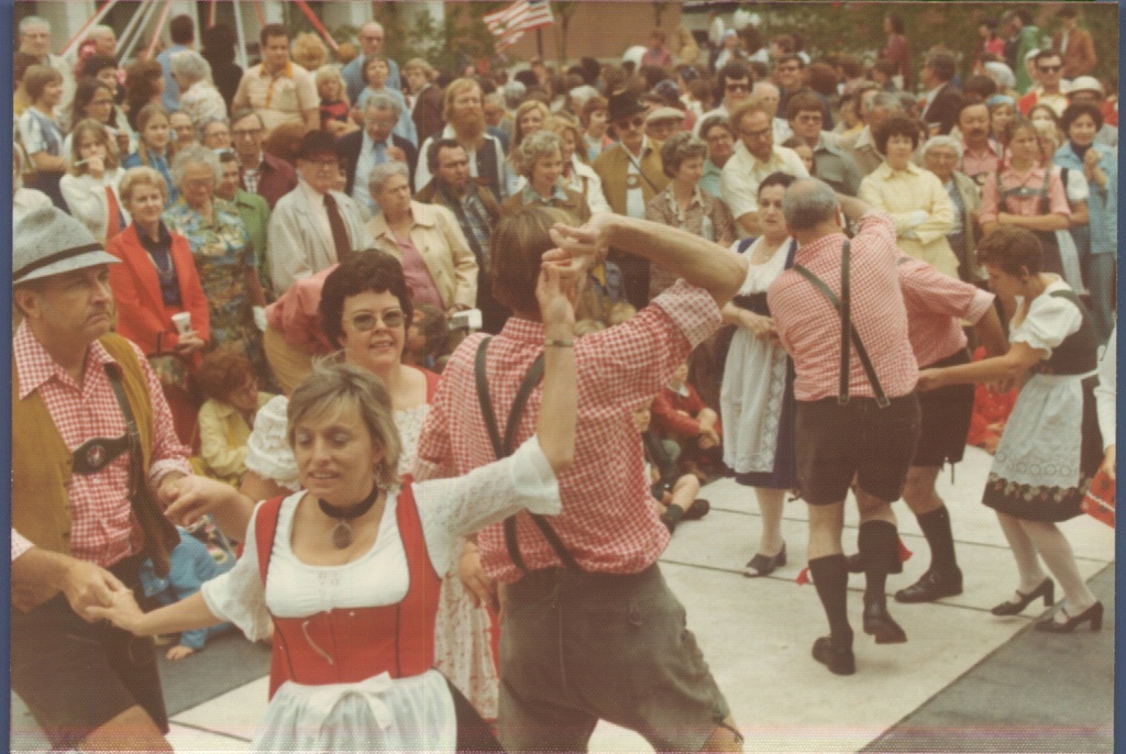 1976 05 01 25 Winston Salem Springfest.jpg